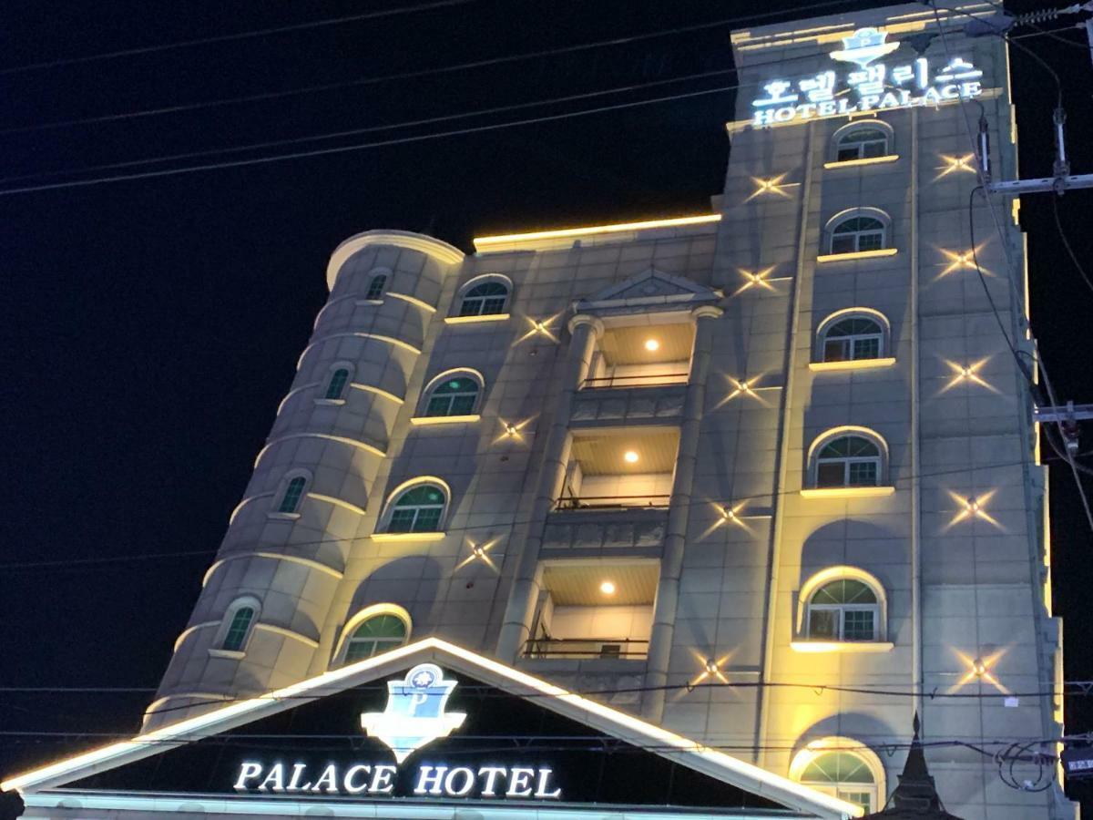 Hotel Palace Pchohang Exteriér fotografie